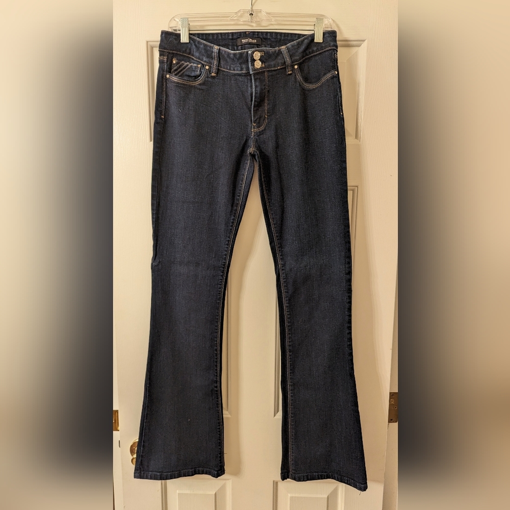 White House Black Market skinny flare 8 Regular jeans